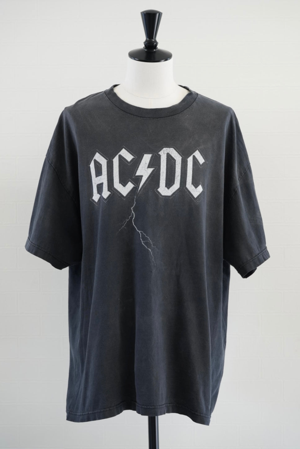 00's AC⚡︎DC print T-shirt made in Mexico.