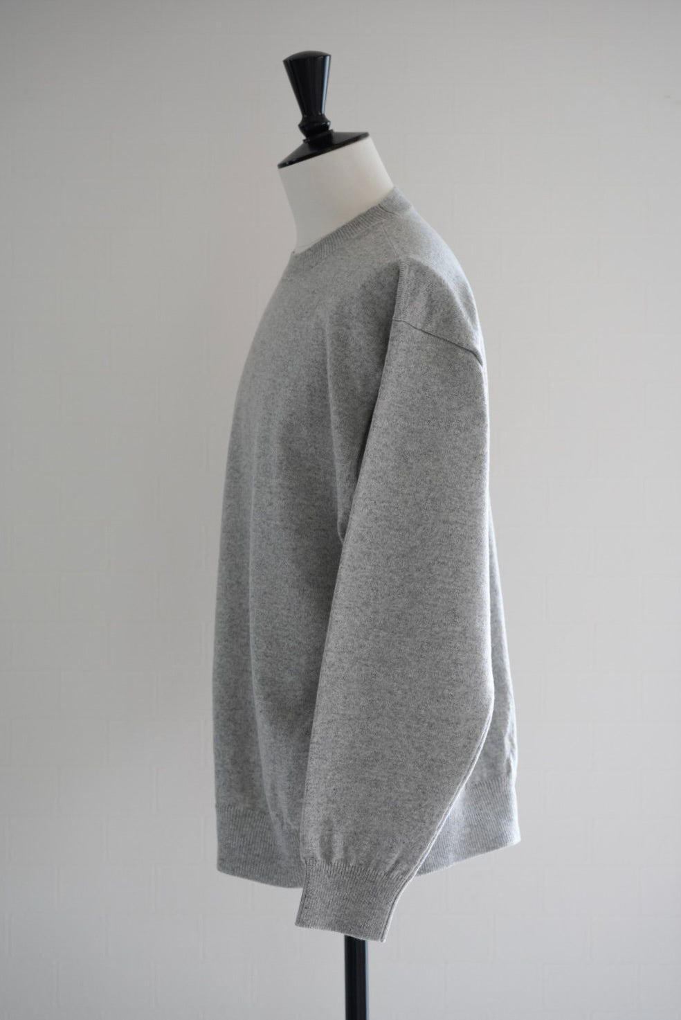 <YONETOMI> RIGID CASHMERE SWEATER.