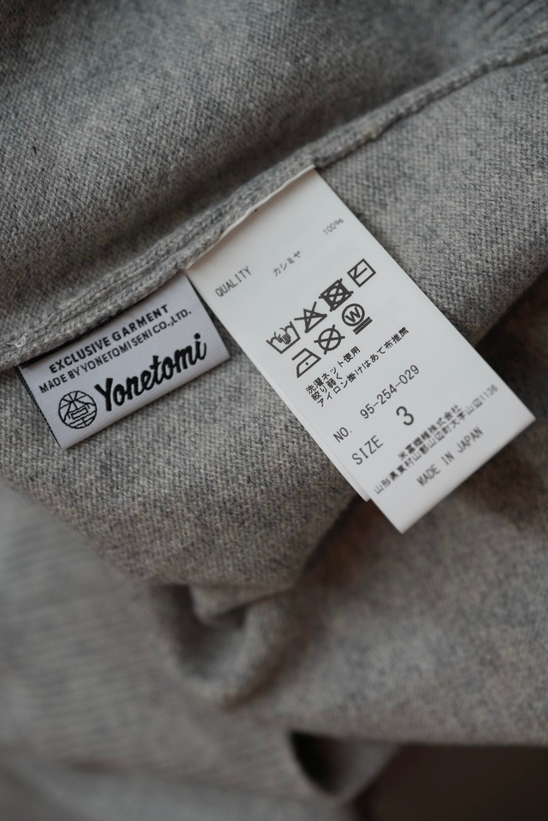 <YONETOMI> RIGID CASHMERE SWEATER.