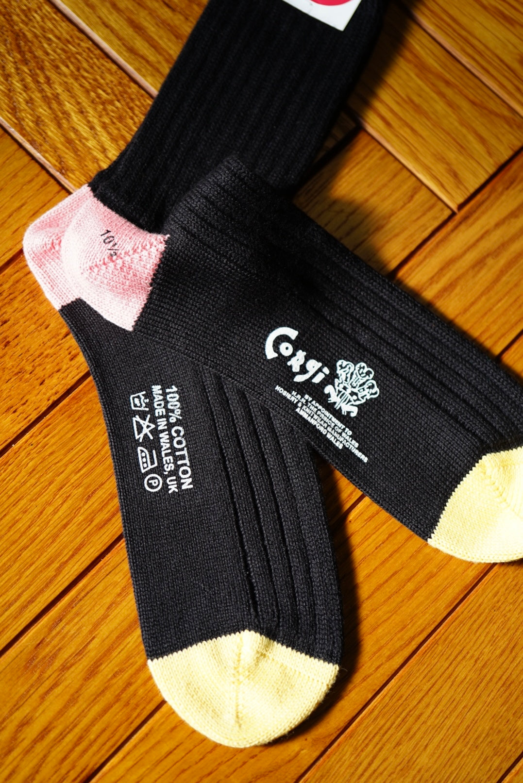 Corgi Heel & Toe Socks. -Black-