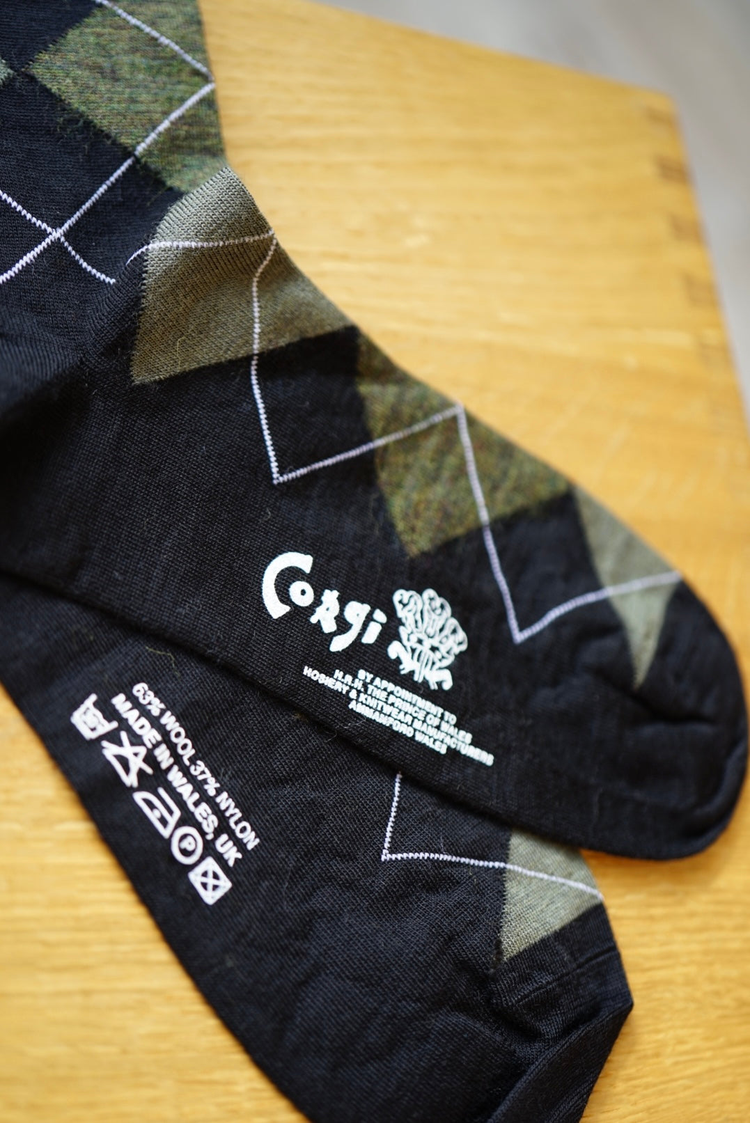 Corgi Argyle Socks. -Khaki-