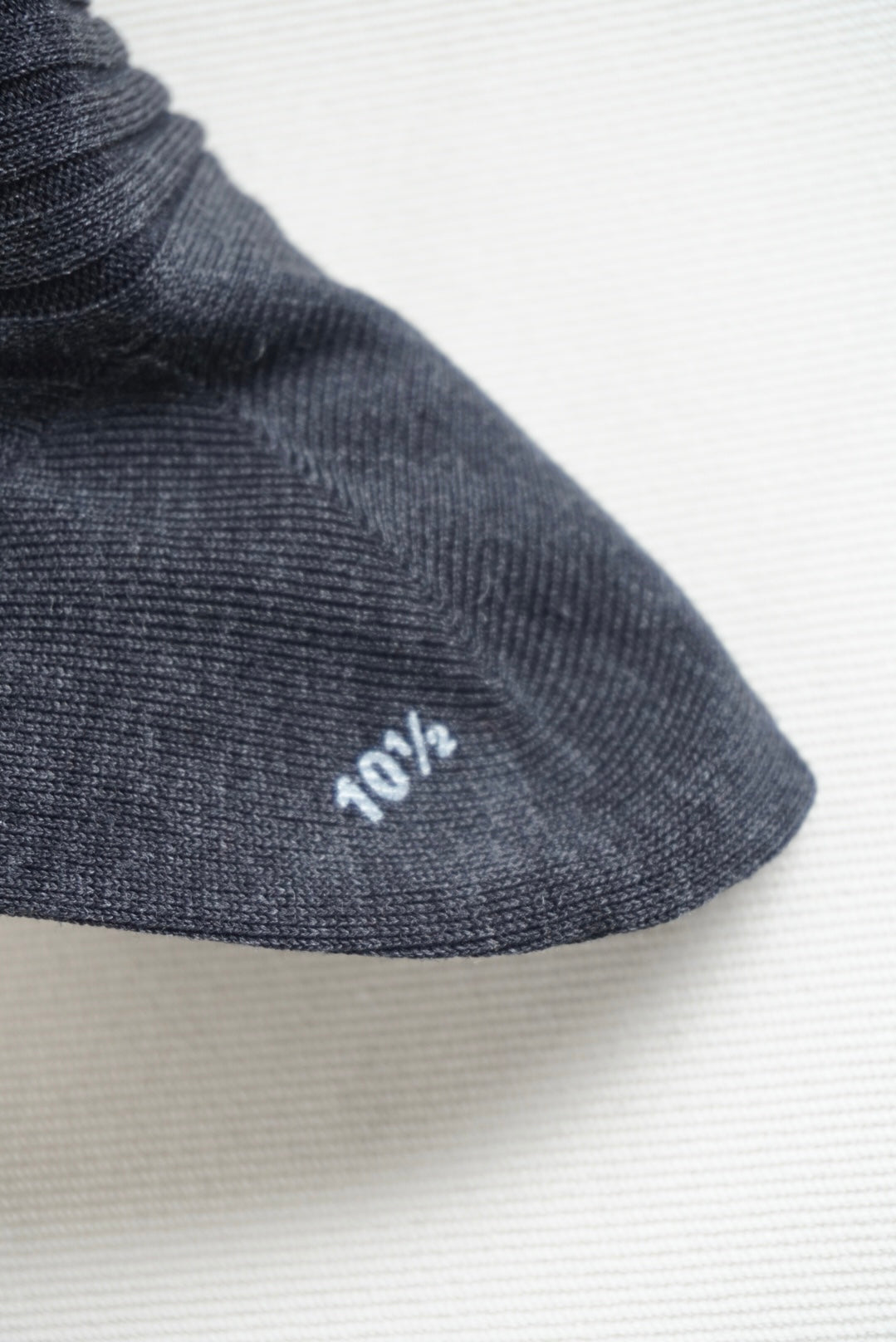 Corgi Fine Gauge Rib Socks. -Charcoal-