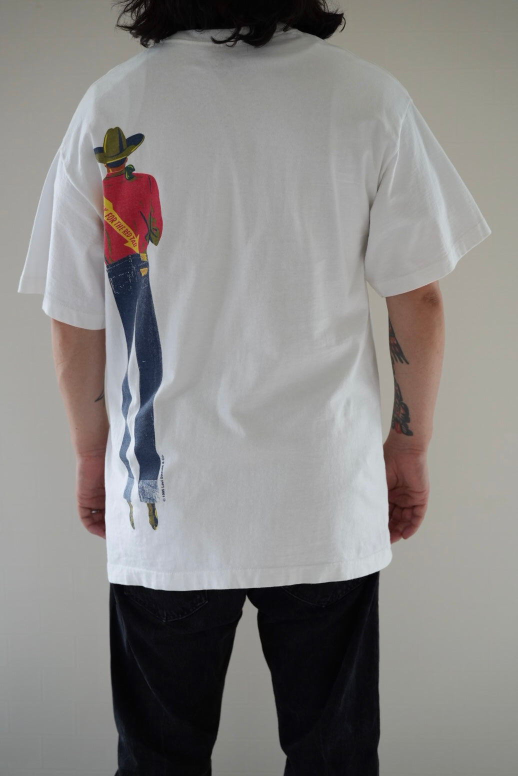 90's Levi's AMERICA'S FINEST OVERALL Saddle Man print T-shirt made in USA.