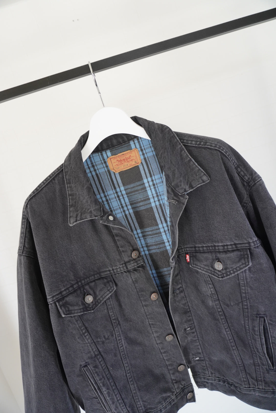 90's Levi's 70417-9418 Black Denim Jacket made in USA.