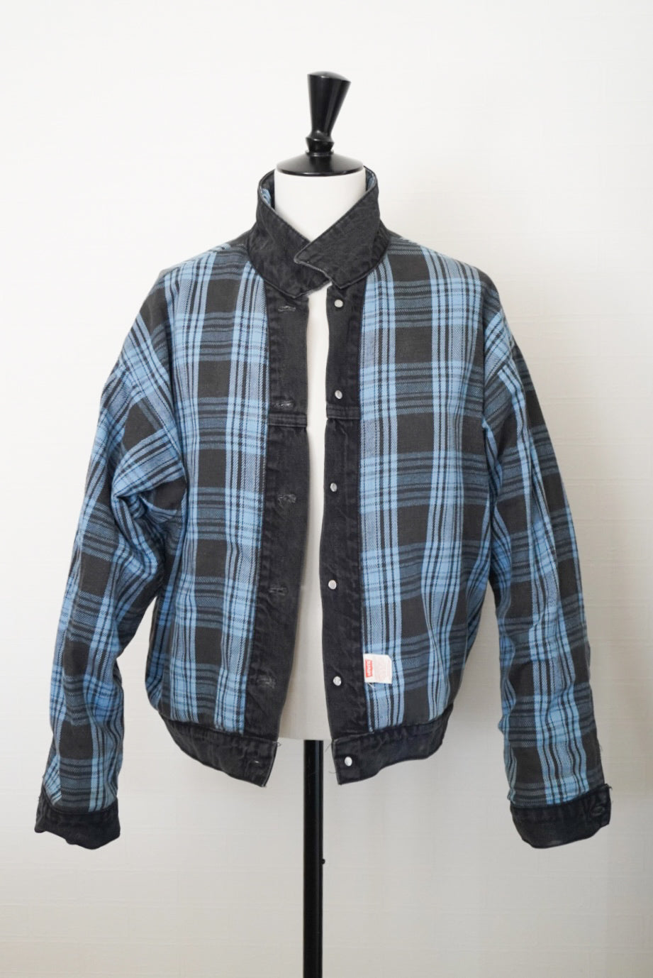 90's Levi's 70417-9418 Black Denim Jacket made in USA.