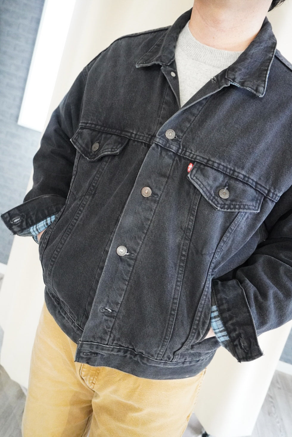 90's Levi's 70417-9418 Black Denim Jacket made in USA.