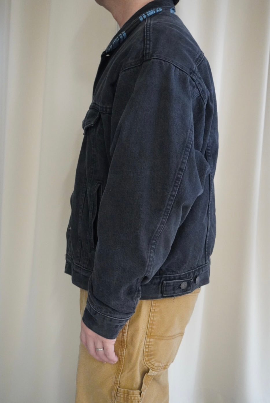 90's Levi's 70417-9418 Black Denim Jacket made in USA.