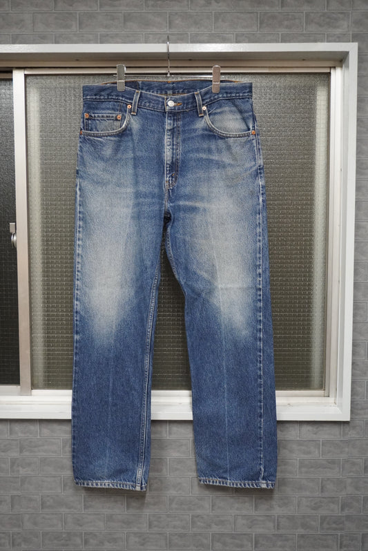 Levi's 505 Denim pants made in El Salvador.