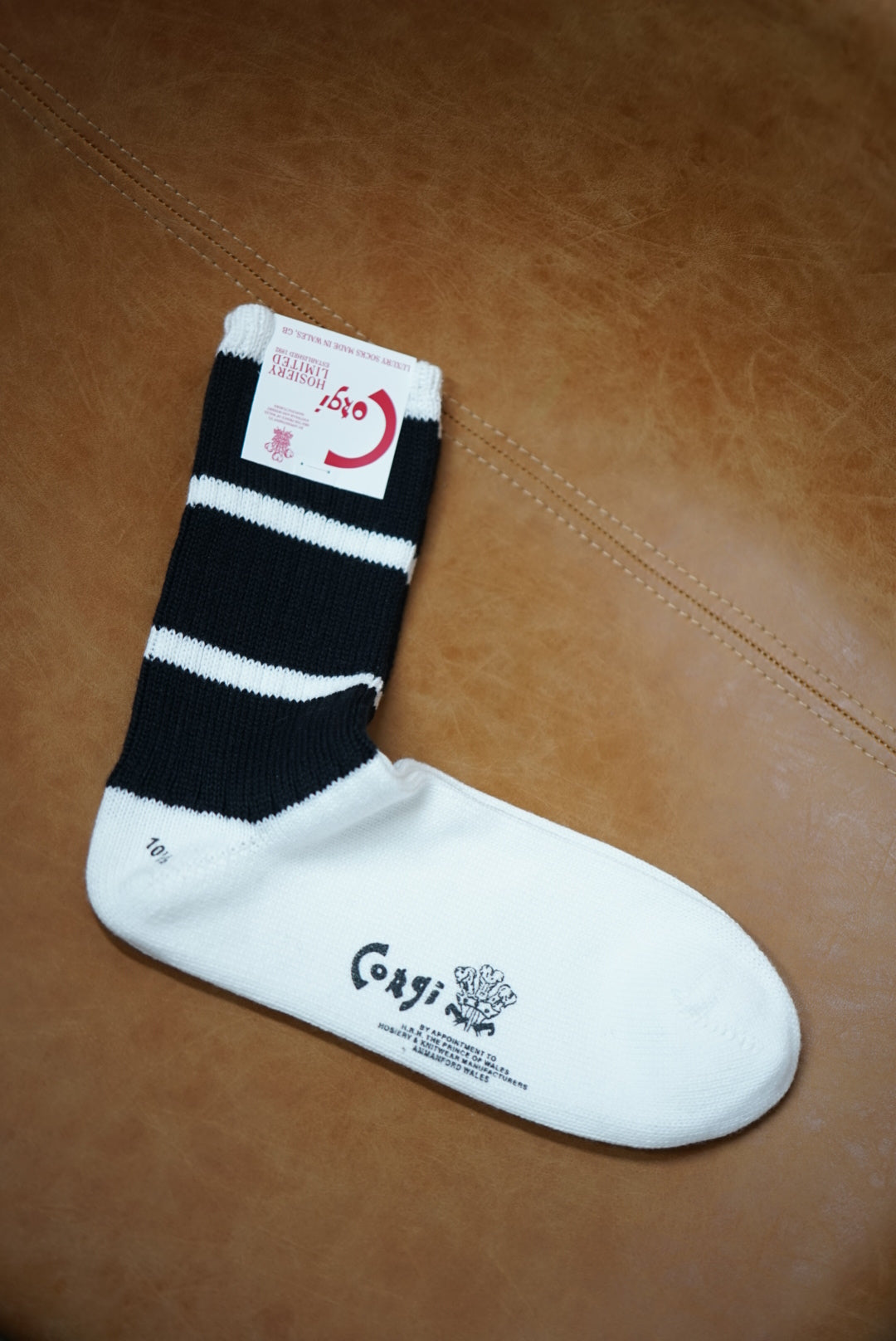 Corgi Sports Line Socks. -Black-