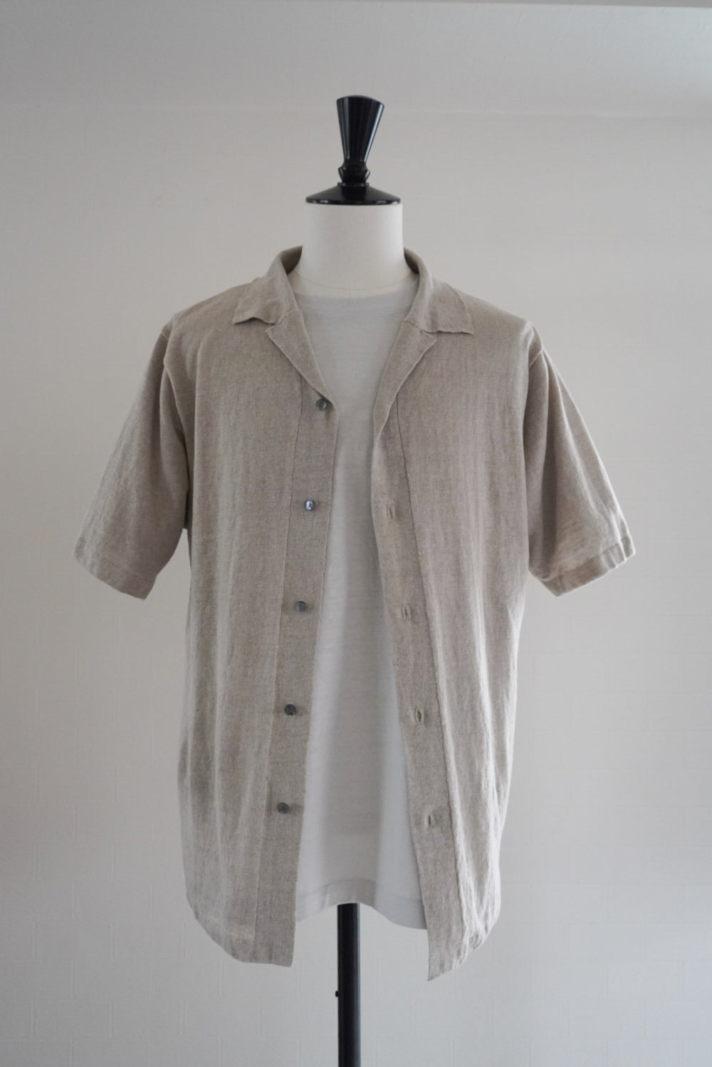 Done FOUNDATION ALAN / FOUNDATION TEE -Stone white-