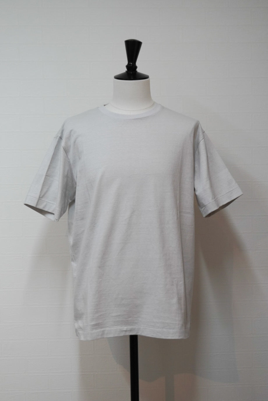 Done FOUNDATION ALAN / FOUNDATION TEE -Stone white-