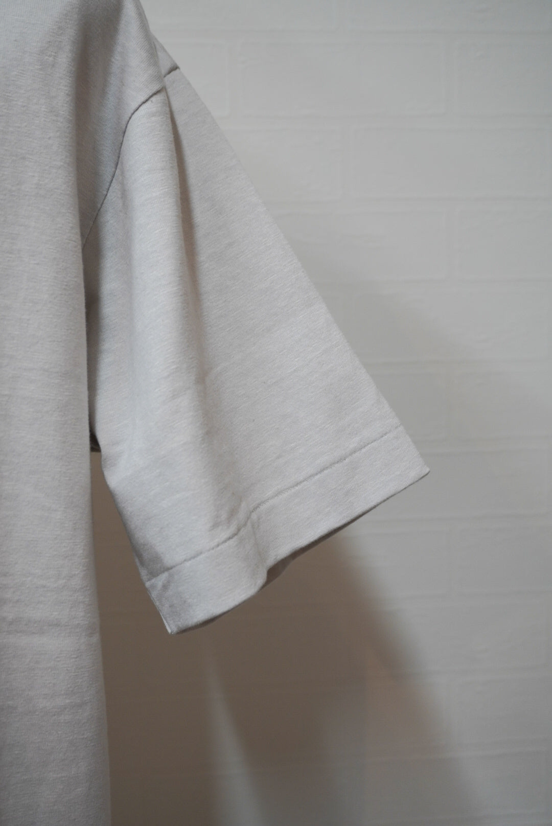 Done FOUNDATION ALAN / FOUNDATION TEE -Stone white-