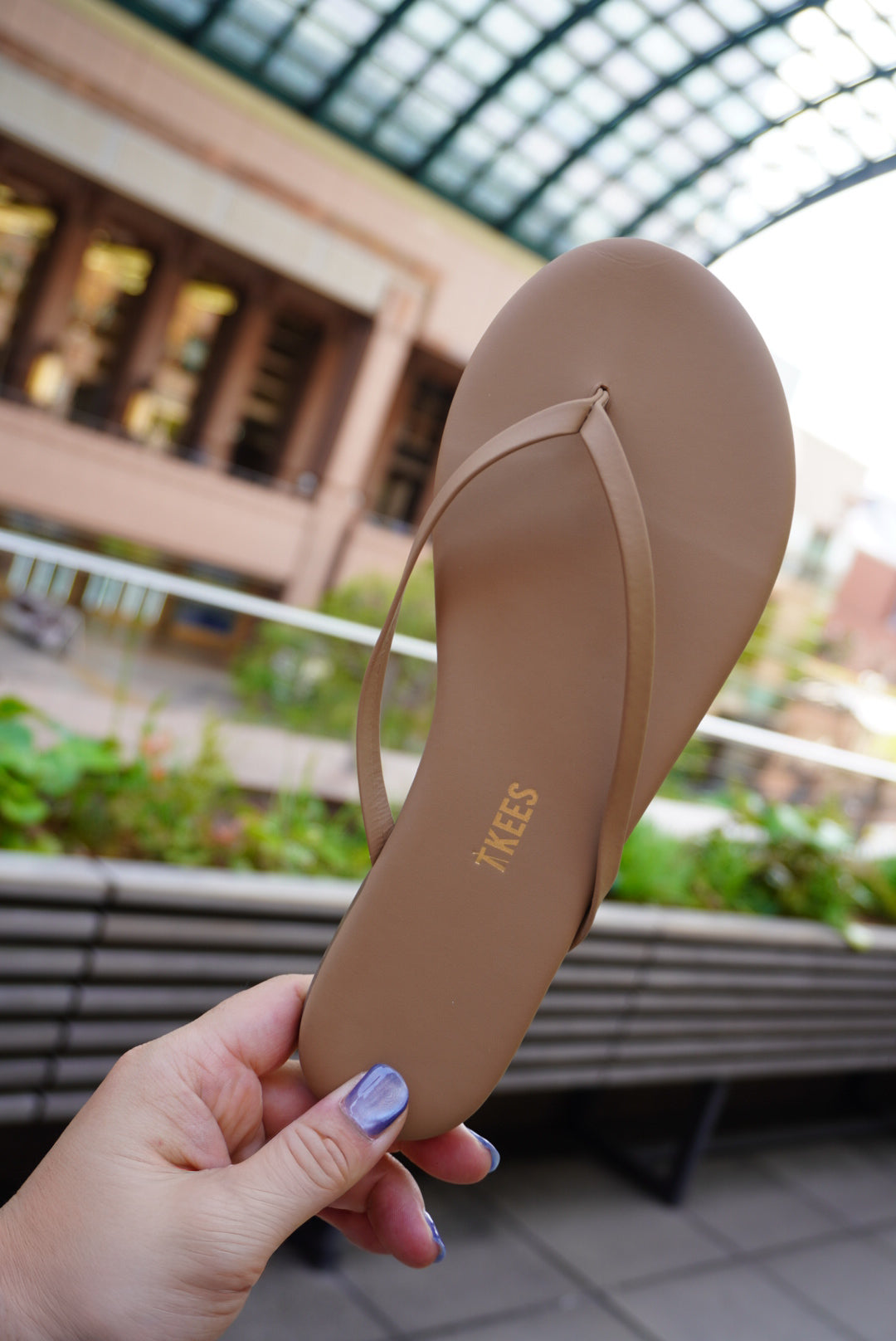 TKEES -FOUNDATION MATTE-