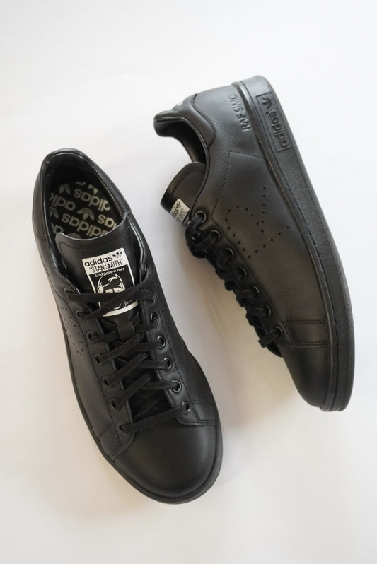 Rafsimons × adidas Stan Smith.