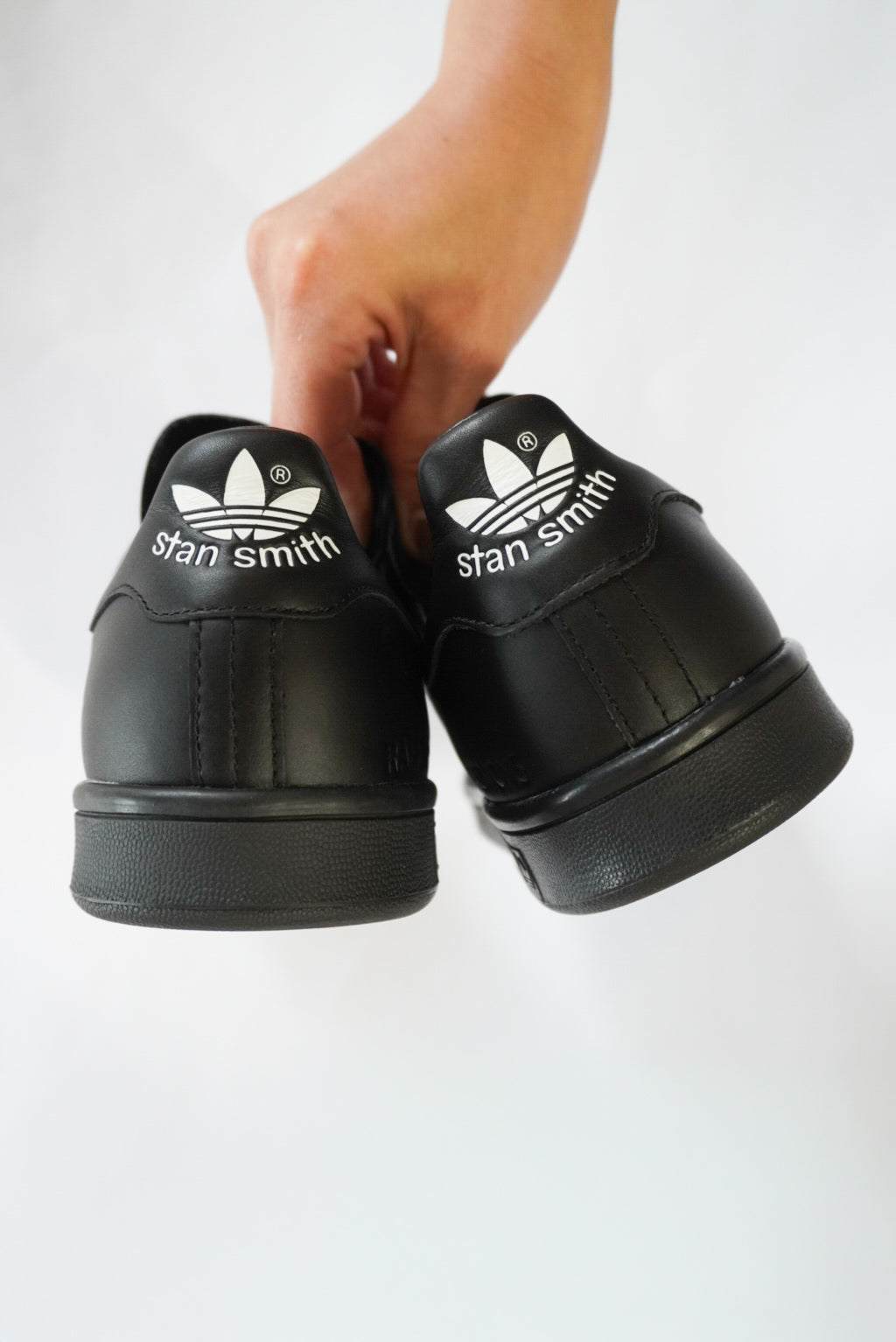 Rafsimons × adidas Stan Smith.