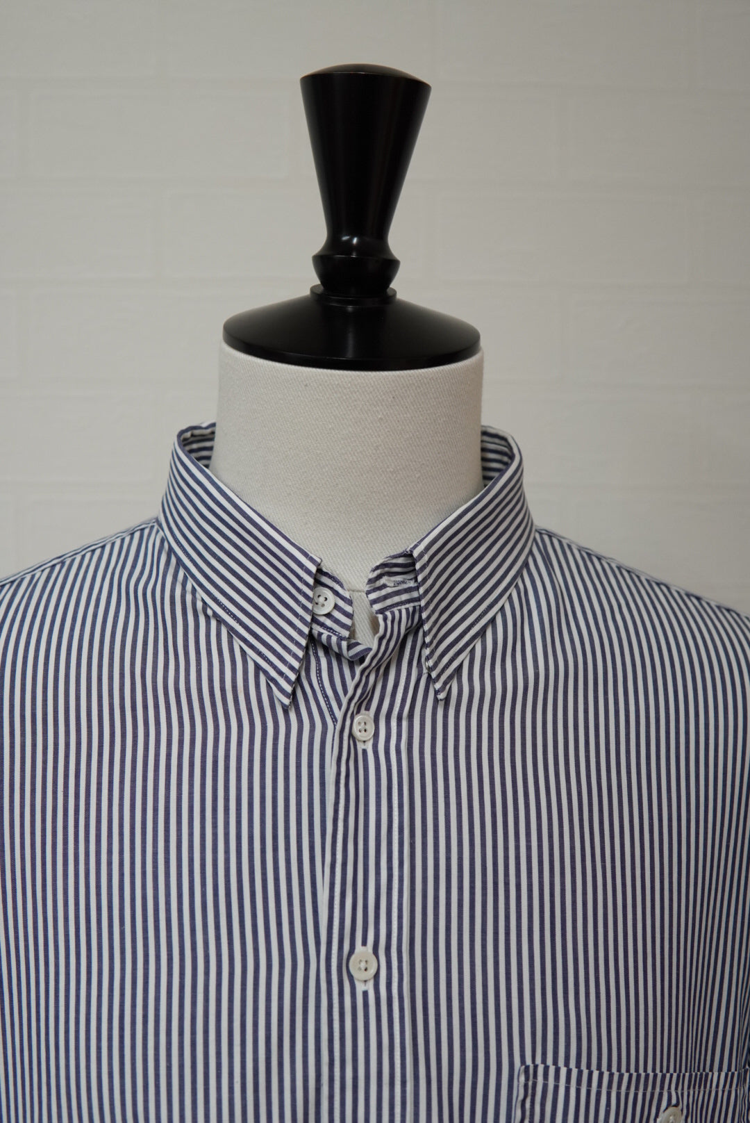 GIORGIO ARMANI LE COLLEZIONI STRIPED SHIRT.