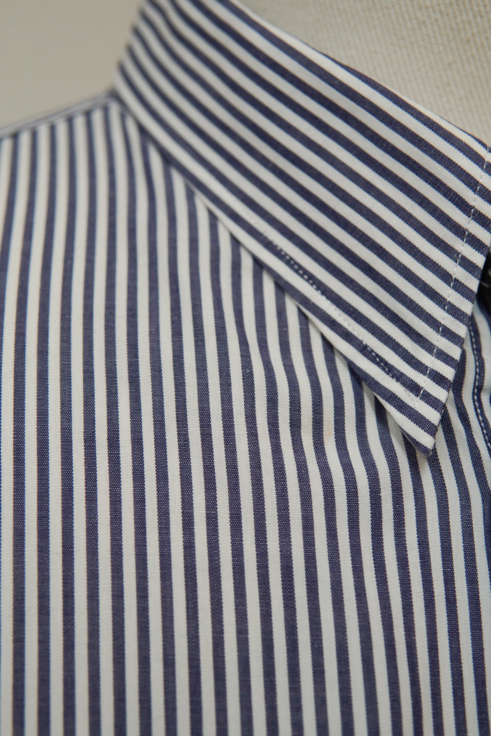 GIORGIO ARMANI LE COLLEZIONI STRIPED SHIRT.