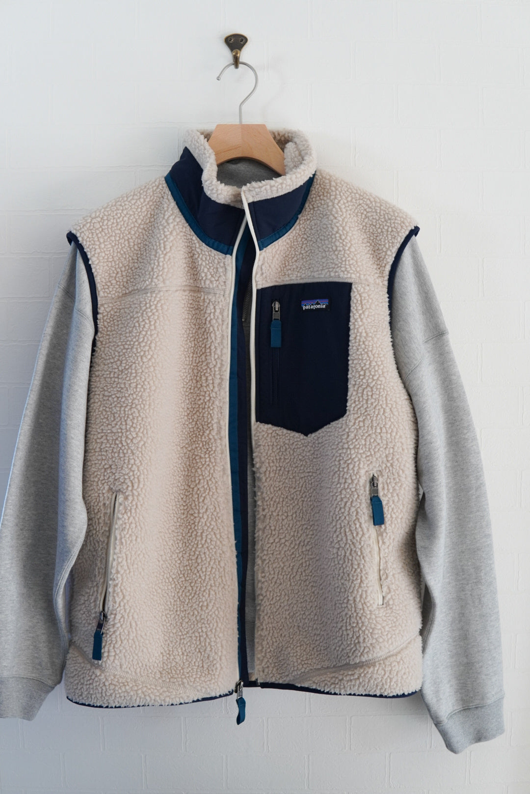 2019s Patagonia Retro-X Vest.