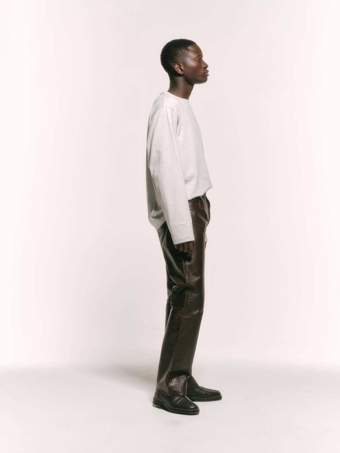 Done FOUNDATION ALAN LONG SLEEVE TEE-STONE WHITE -