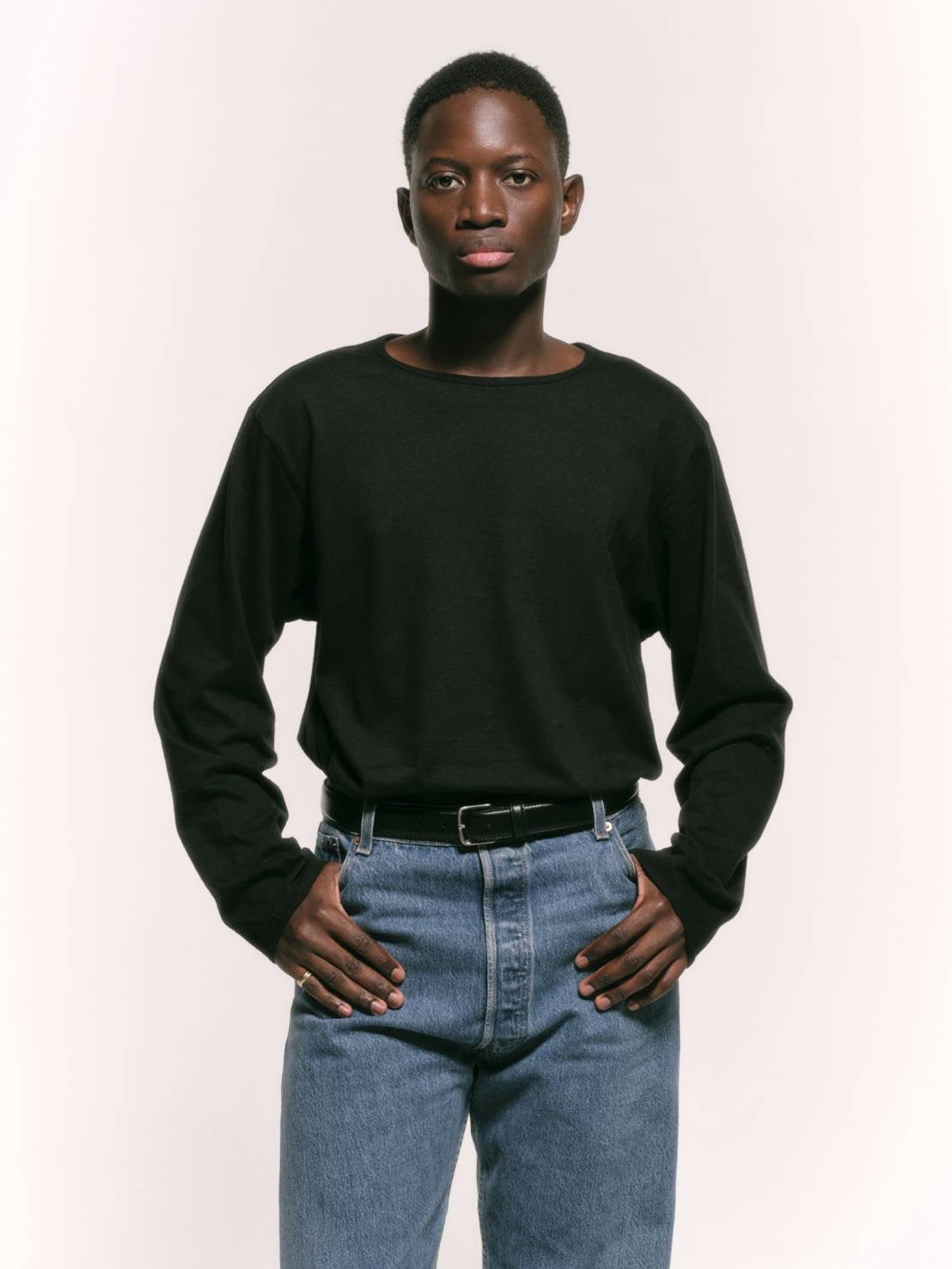 Done FOUNDATION ALAN LONG SLEEVE TEE-BLACK -