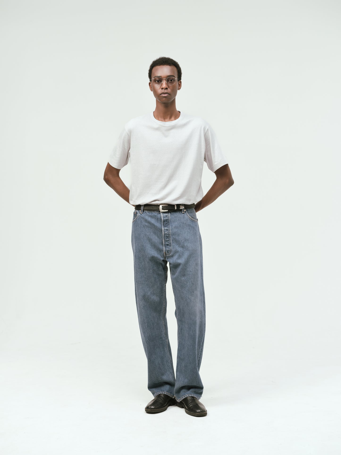 Done FOUNDATION ALAN / FOUNDATION TEE -Stone white-