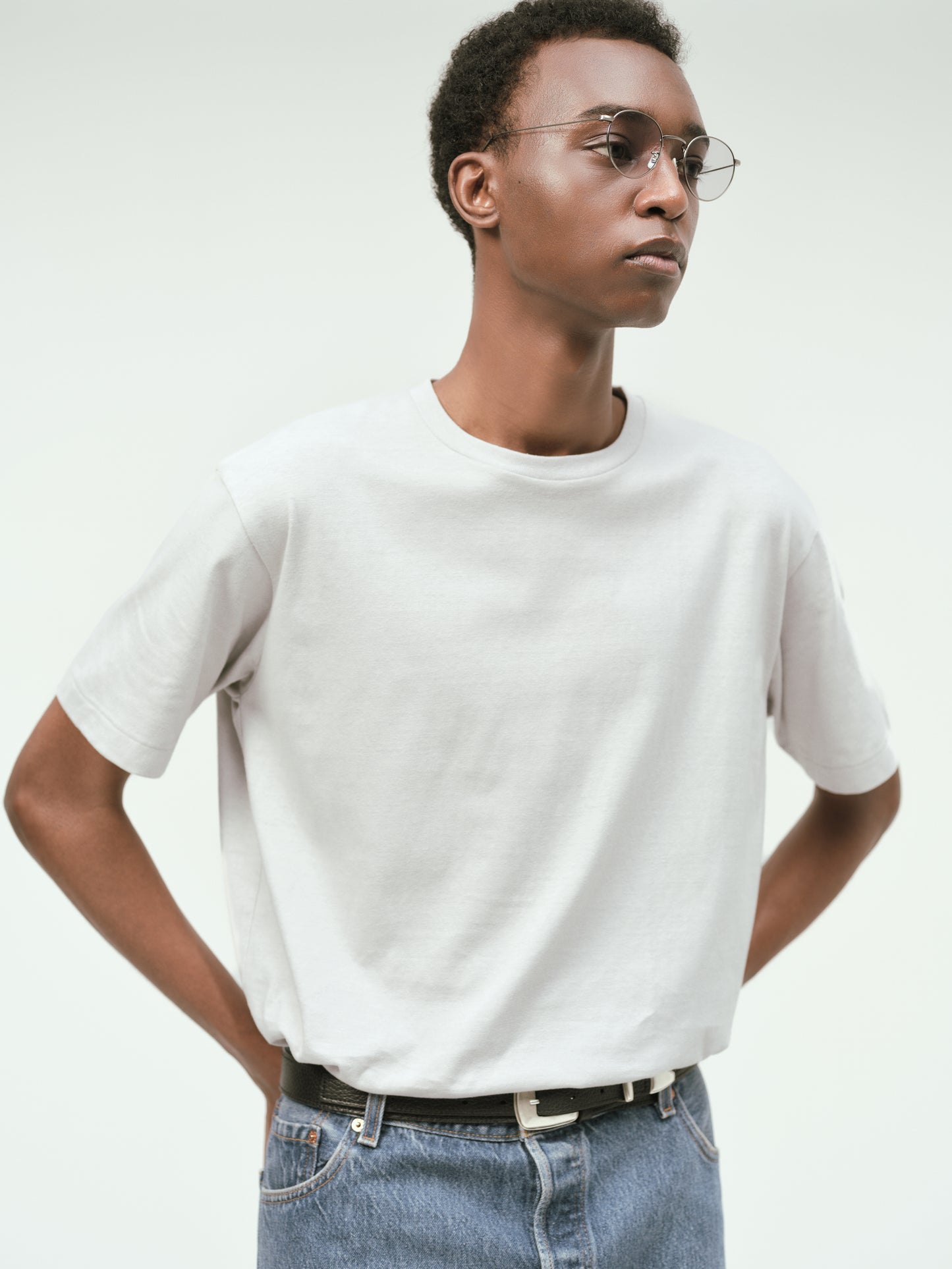 Done FOUNDATION ALAN / FOUNDATION TEE -Stone white-