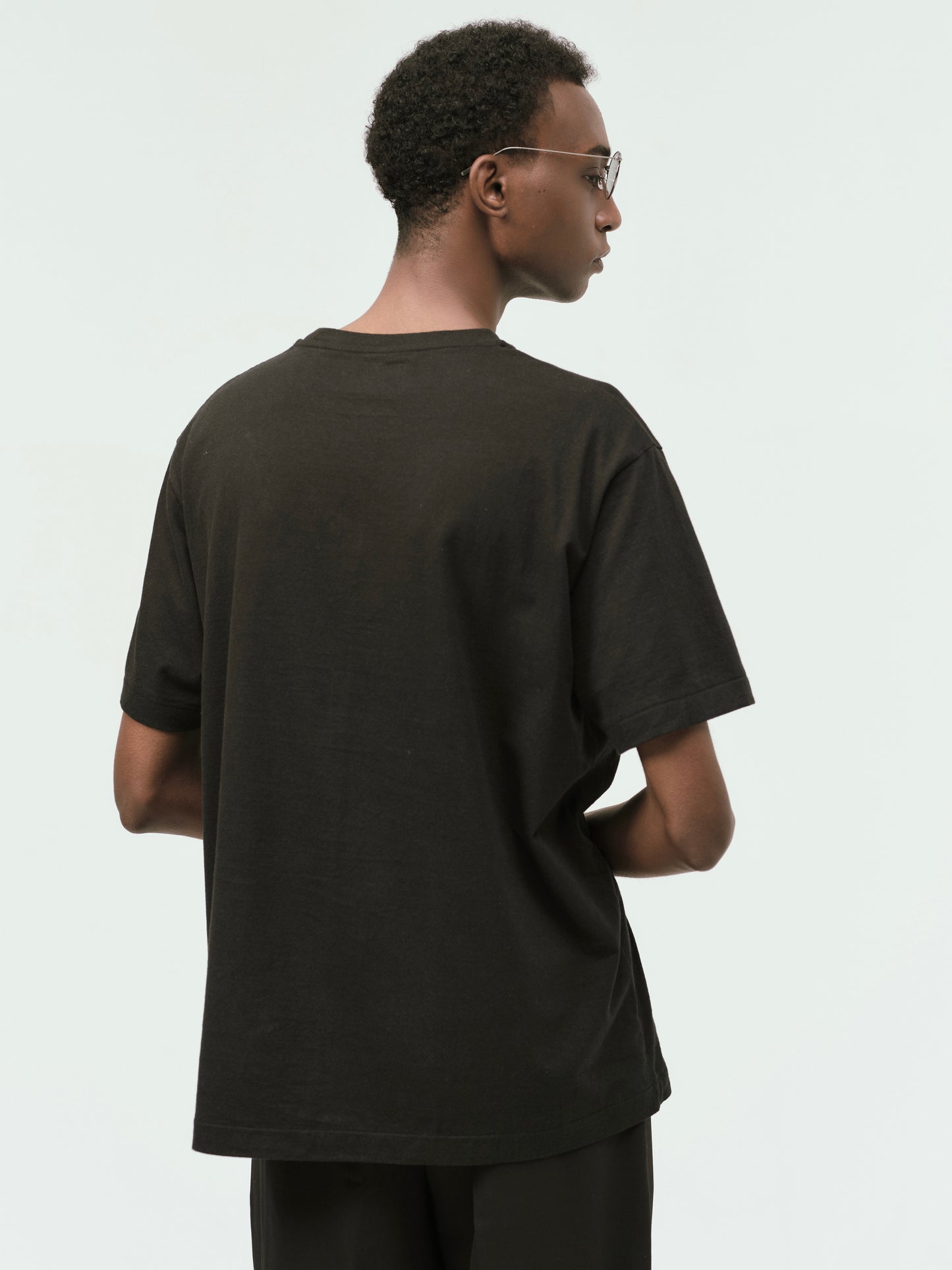 Done FOUNDATION ALAN / FOUNDATION TEE -Black-